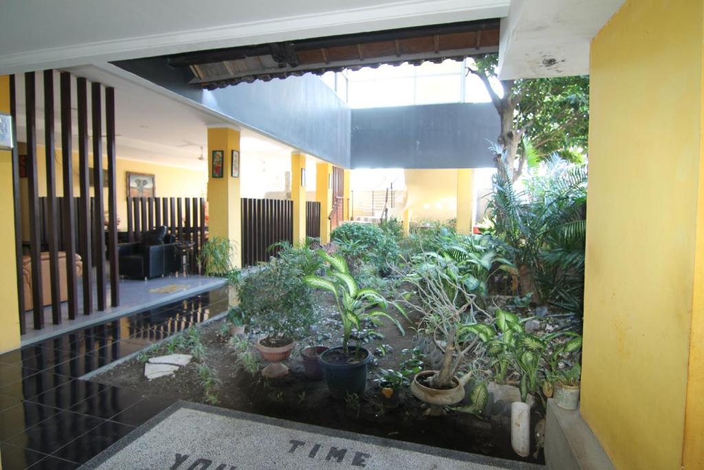 Ct1 Bali Bed & Breakfast Kuta Lombok Eksteriør bilde