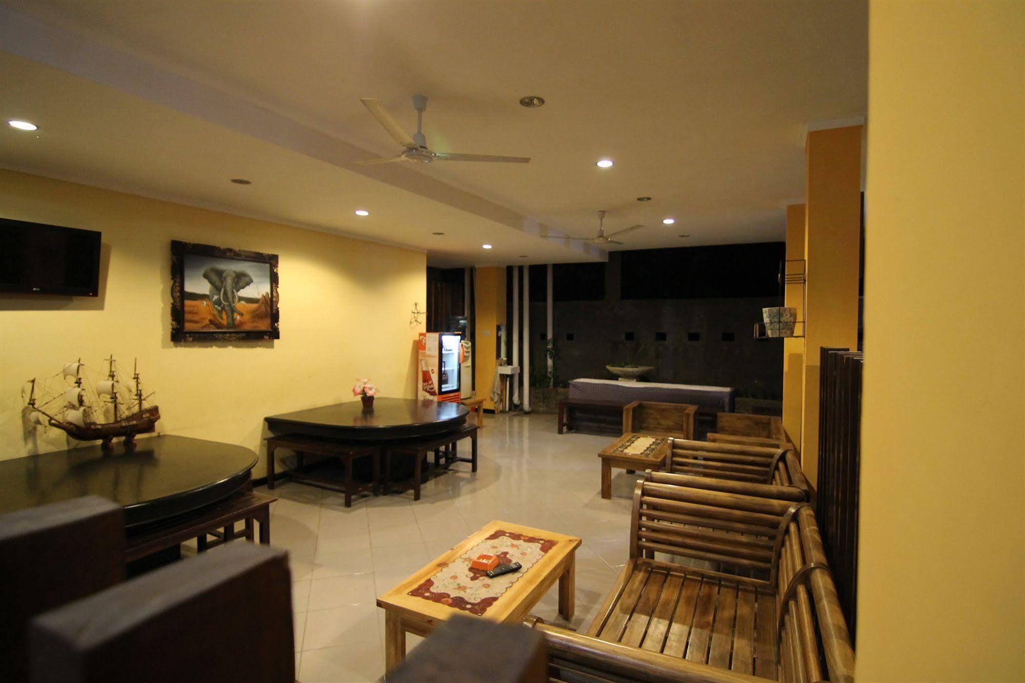 Ct1 Bali Bed & Breakfast Kuta Lombok Eksteriør bilde