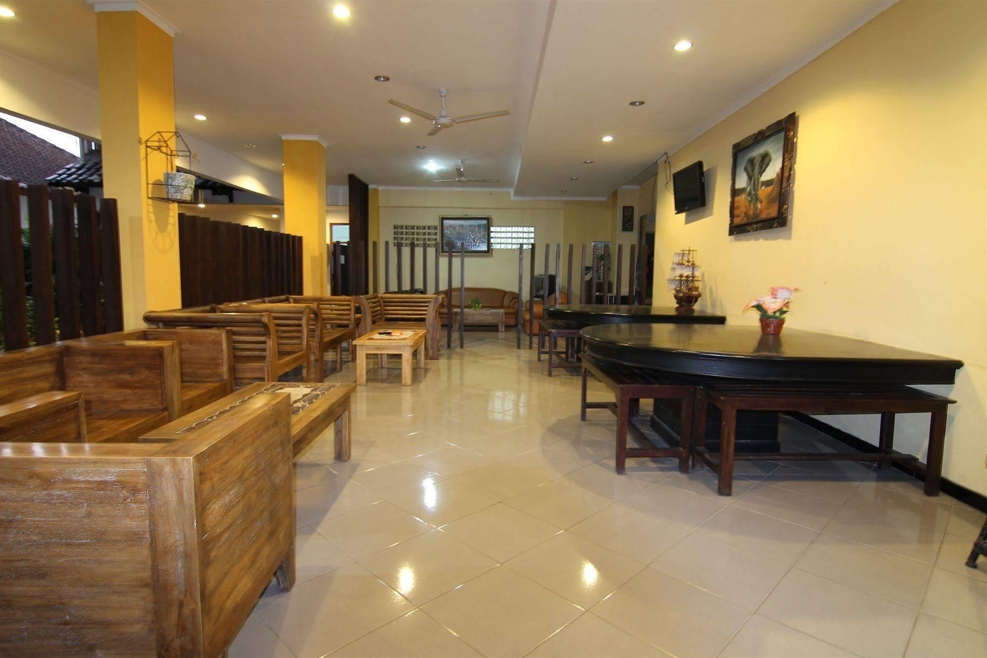 Ct1 Bali Bed & Breakfast Kuta Lombok Eksteriør bilde