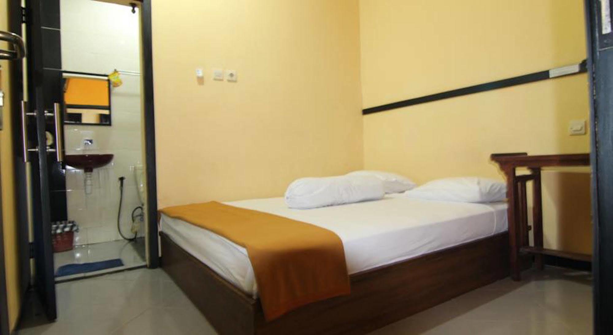 Ct1 Bali Bed & Breakfast Kuta Lombok Eksteriør bilde